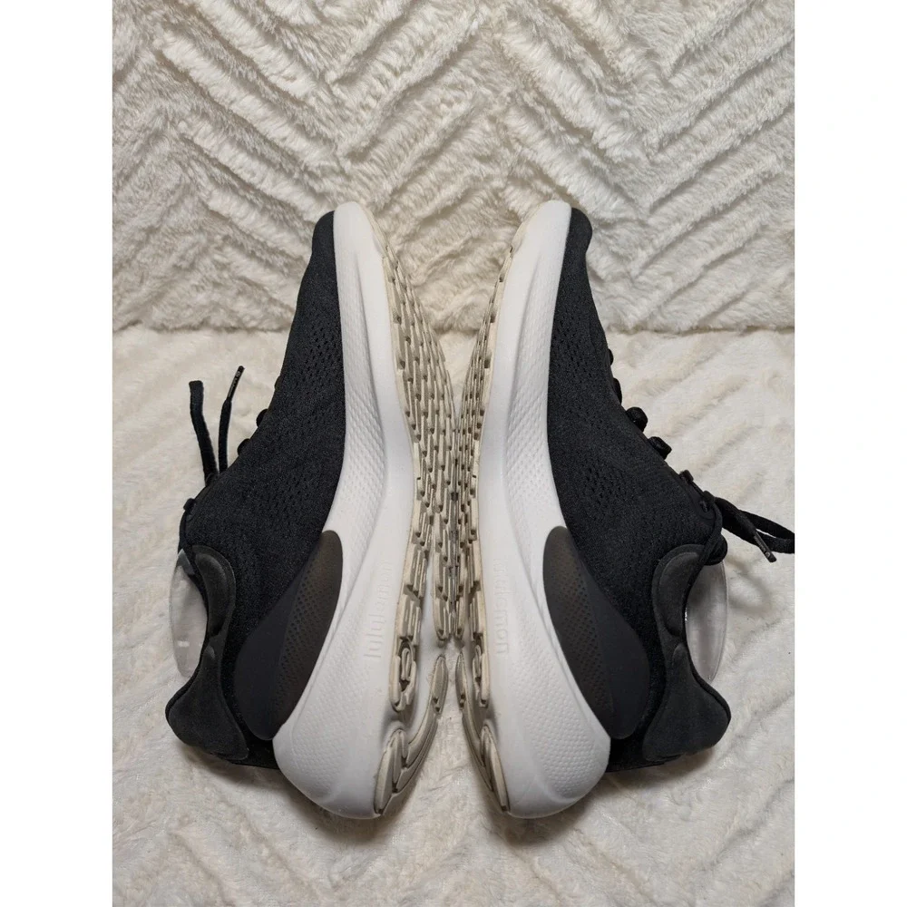 T1 Lululemon Beyondfeel Run Shoes Mens Size 11 Black Running Workout Sneakers - Picture 8 of 11